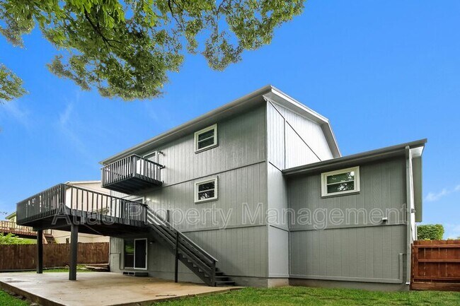 Building Photo - 1020 NW 63rd St