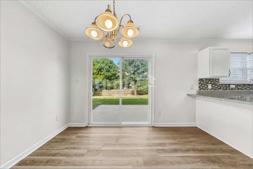 Building Photo - 1308 Crestfield Ct