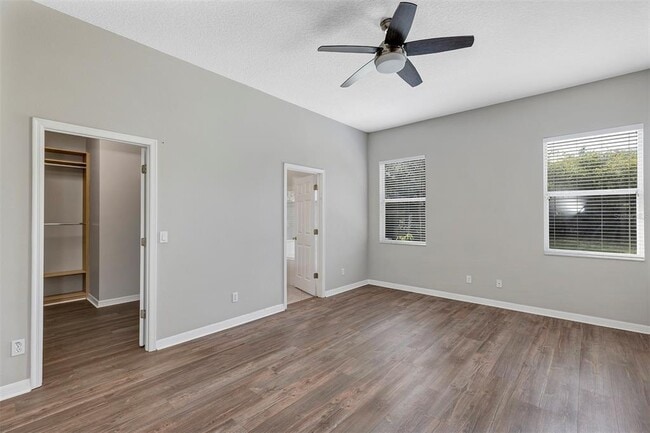 Building Photo - 1816 Cherry Ridge Dr