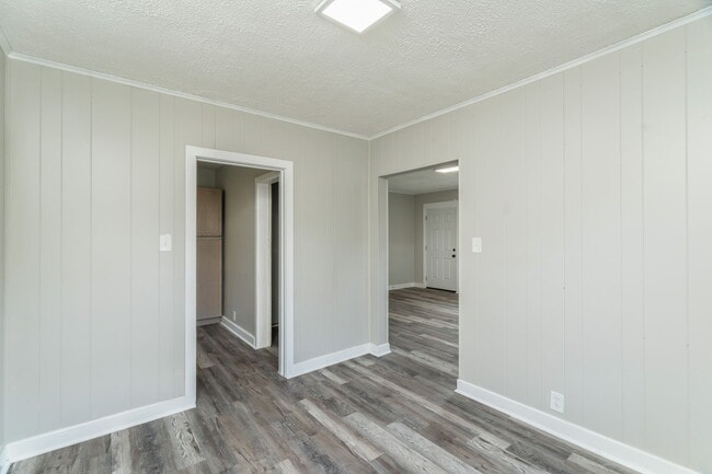 Building Photo - 2752 Tarleton Ave