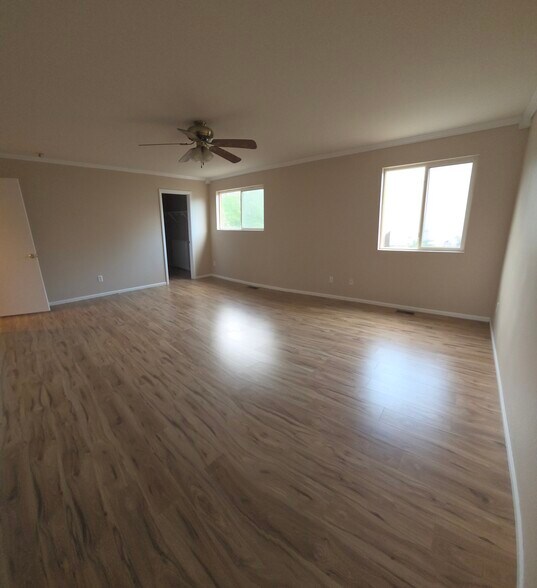 Building Photo - 5572 S Quemoy Cir