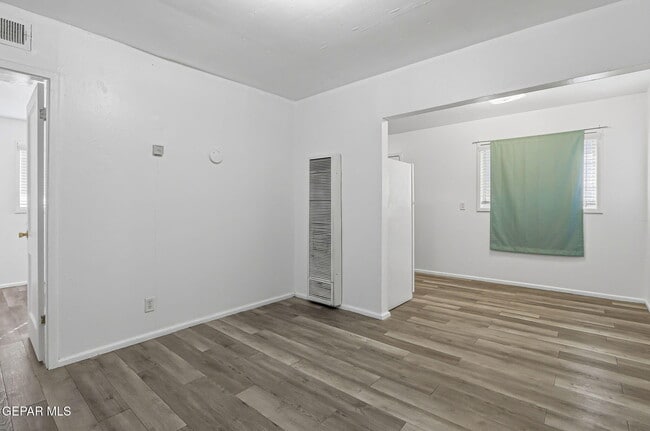 Building Photo - 3912 Kemp Ave