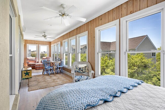 Building Photo - 64 Tradewind Ct