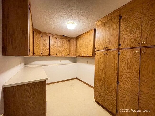 Building Photo - 13701 Wood Ln