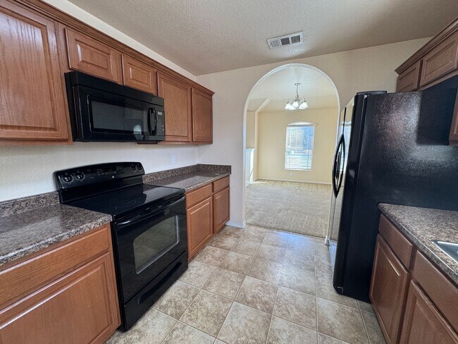 Building Photo - 9901 Diana Dr