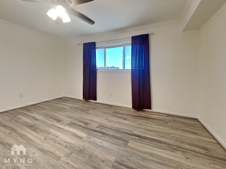 Building Photo - 7900 Westheimer Rd