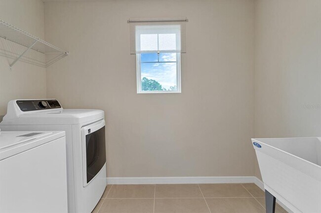 Building Photo - 5674 Arborvista Dr