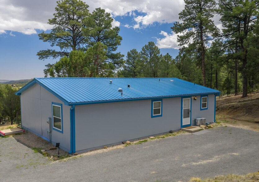 Building Photo - 111 Honeydew Ln