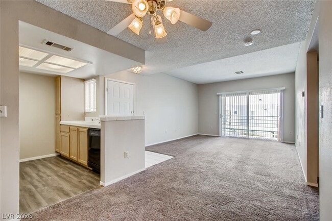 Building Photo - 7100 W Pirates Cove Rd