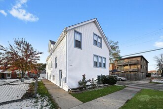 Building Photo - 2334 N 74th Ave