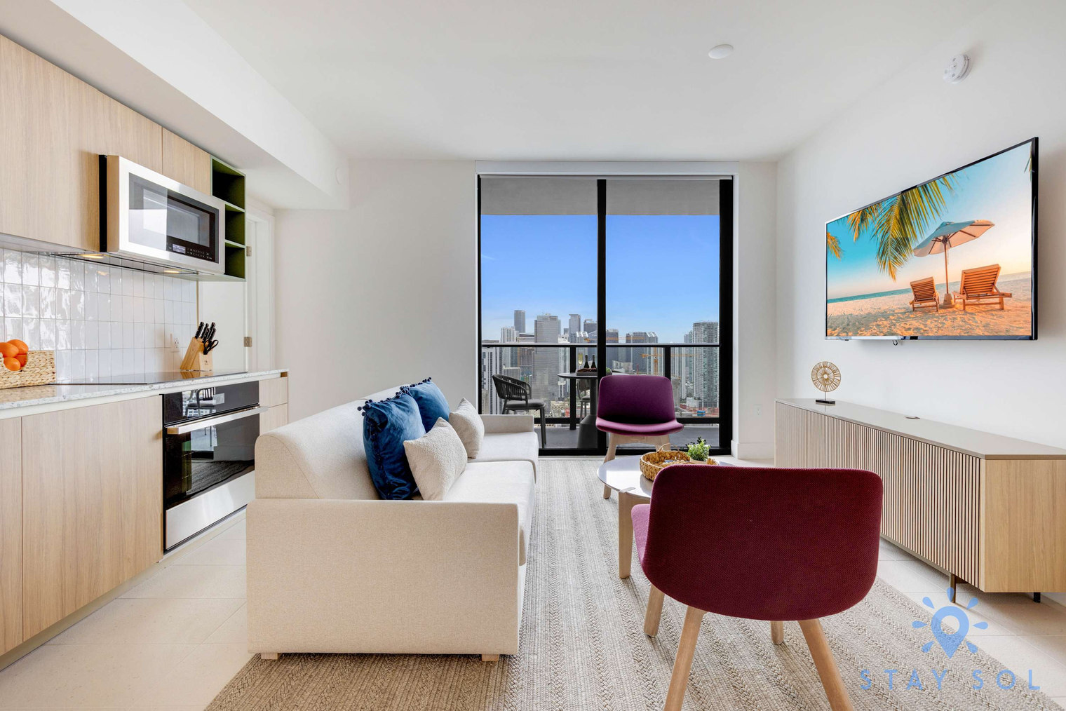 Building Photo - 601 NE 1st Ave