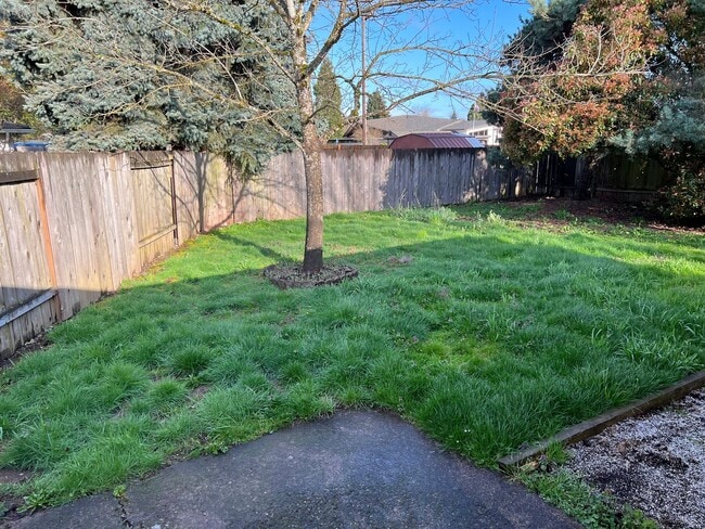 Building Photo - 2 Bedroom in Bethel-Danebo Area