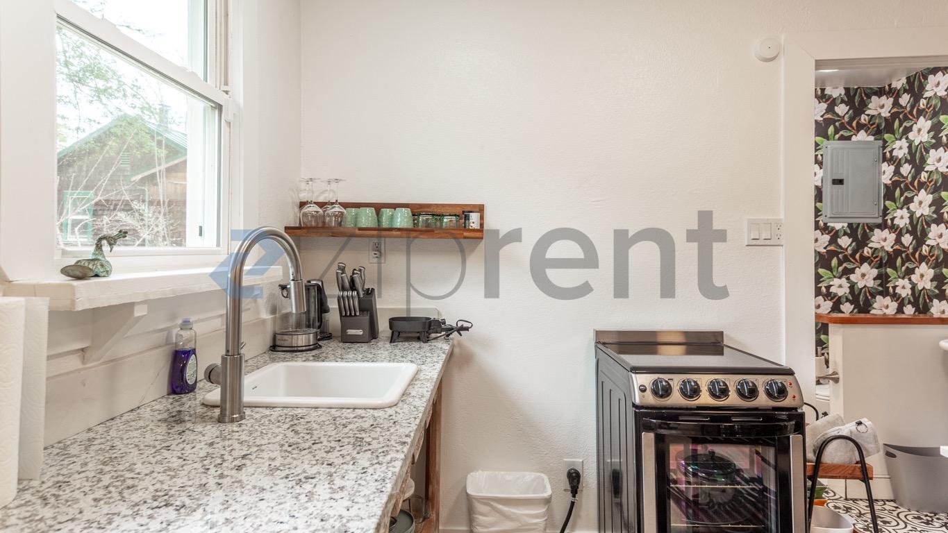 Building Photo - 6010 Cazadero Hwy