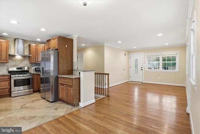 Building Photo - 7416 Sportsman Dr