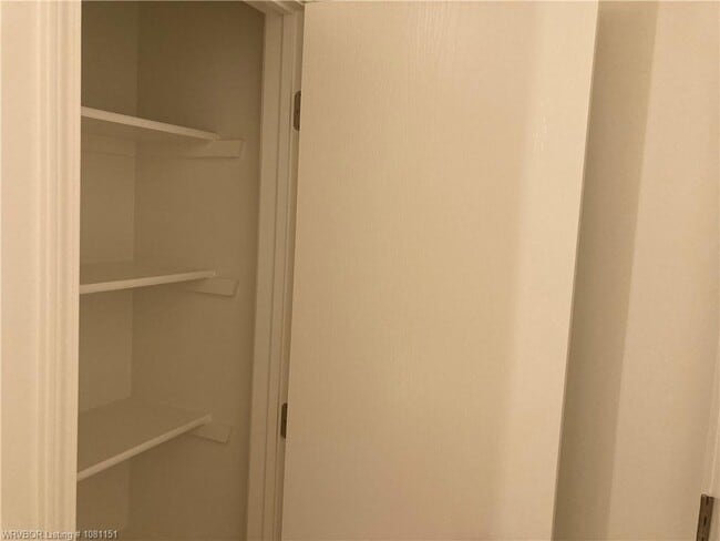 Building Photo - 2020 Palomino Dr
