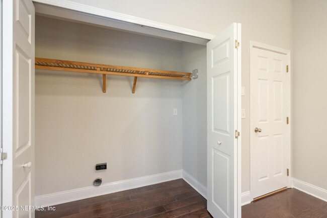 Building Photo - 4187 Quail Dr