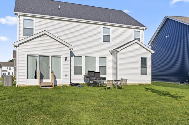 Building Photo - 121 Sienna Glenn Dr
