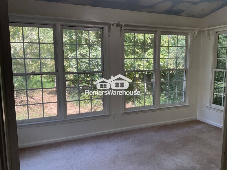 Building Photo - 4405 Candalon Way