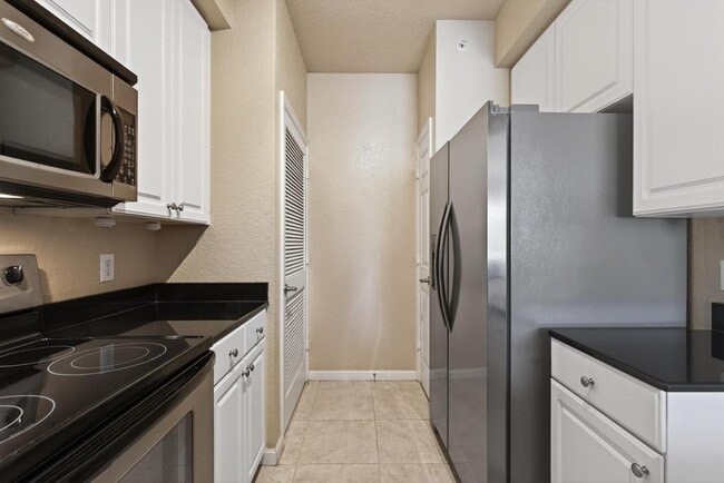 Building Photo - 8539 Gate Pkwy W