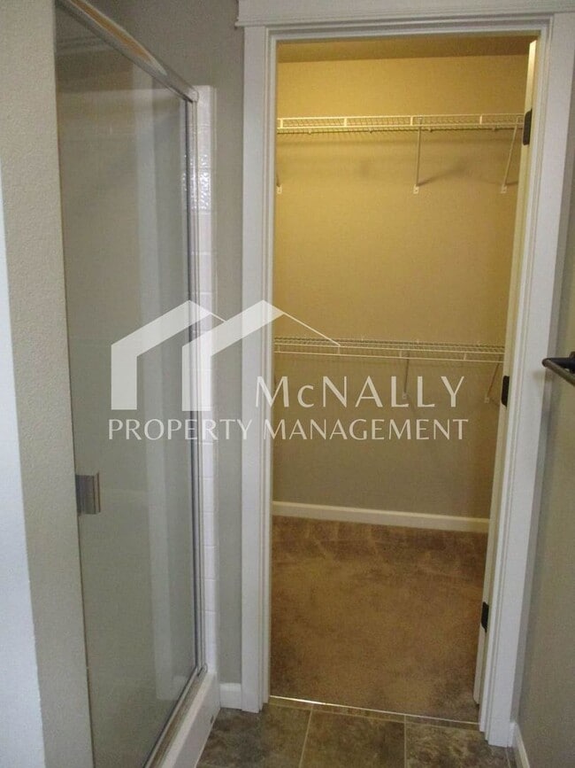 Building Photo - Lovely 4 bedroom 3 bath home in South Kitsap