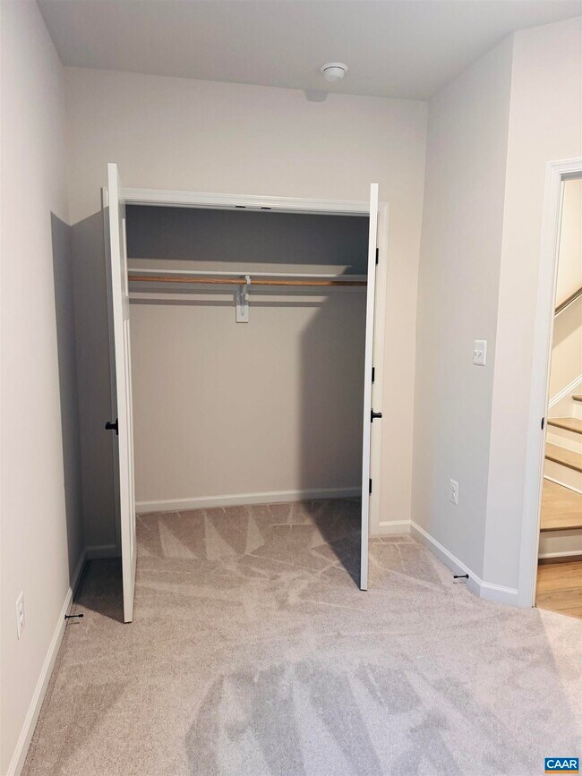 Building Photo - 2225 Woodburn Rd