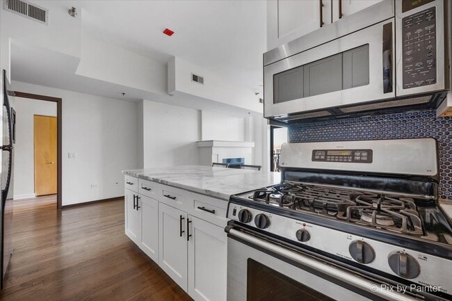 Building Photo - 1201 W Adams St