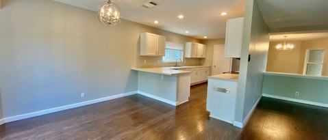Building Photo - 1801 Apache Trail