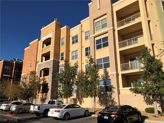 Building Photo - 68 E Serene Ave