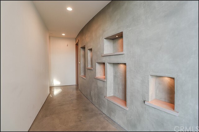 Building Photo - 1330 Coronado Dr