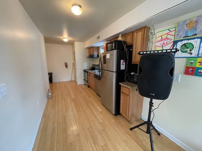 Building Photo - 1526 N 17th St