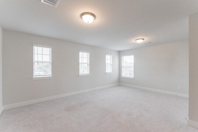 Building Photo - 146 Renodes Garden Ln