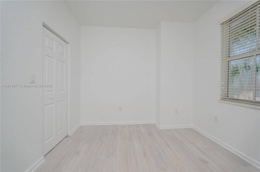 Building Photo - 11501 NW 89th St