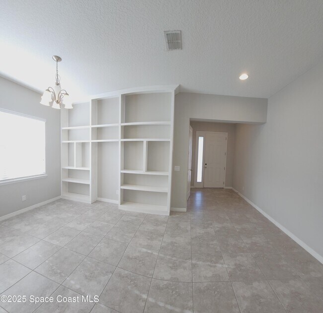 Building Photo - 1813 Hawksbill Ln