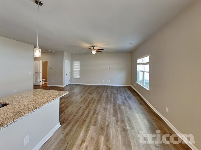 Building Photo - 115 Spring Knoll Dr