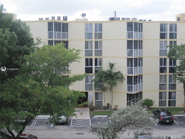 Primary Photo - 7035 NW 186th St