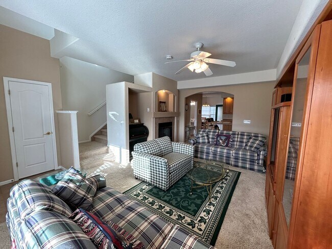 Building Photo - Fully Furnished 2 Bed, 2.5 Bath Fort Collins Townhome