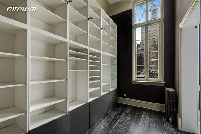 Building Photo - 13 Gramercy Park S