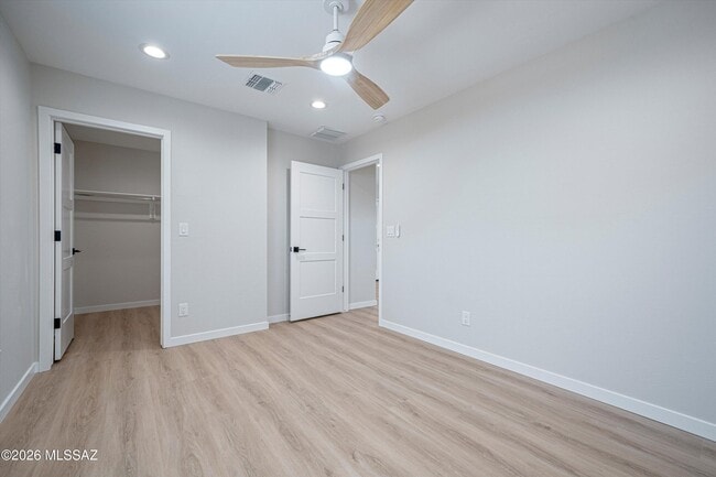 Building Photo - 739 N Queen Ave