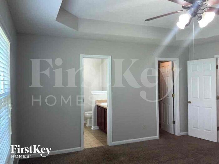 Building Photo - 20 Ivy Point Ct