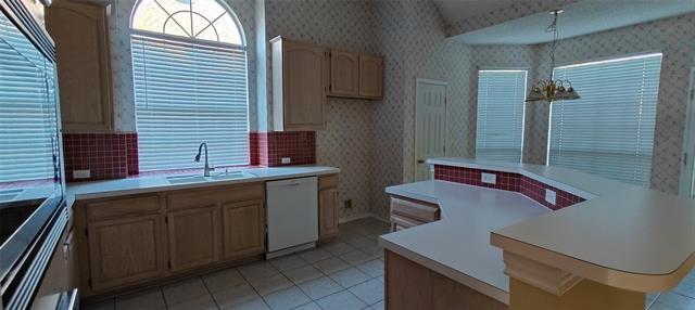 Building Photo - 6800 Burr Oak Dr