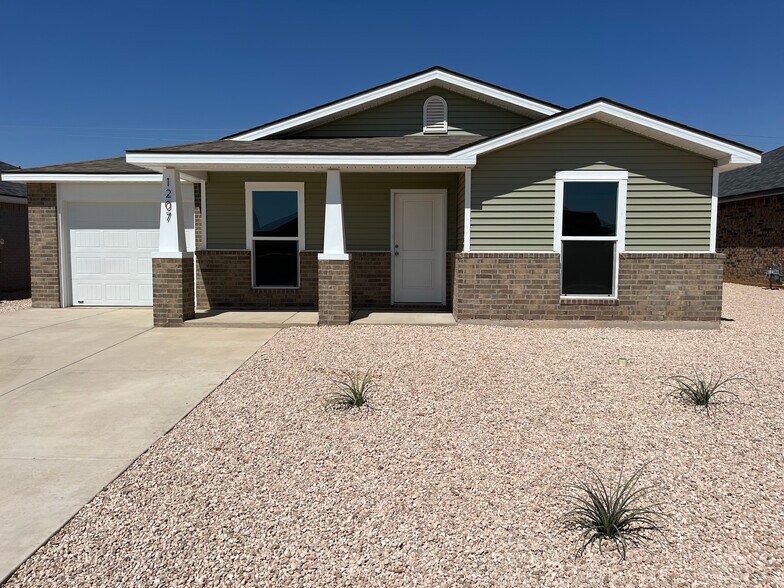 Primary Photo - 1207 Bajada St.