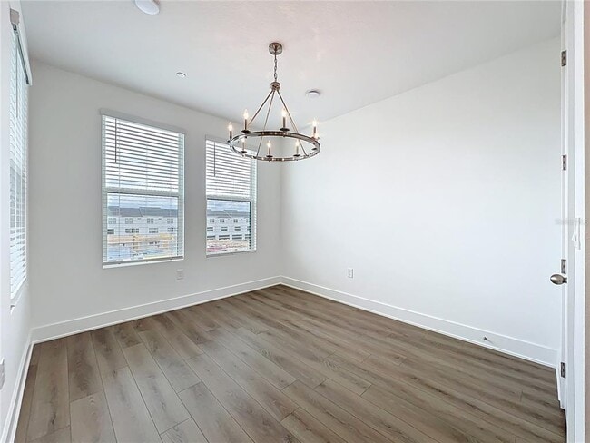 Building Photo - 15465 Hamlin Pk Dr
