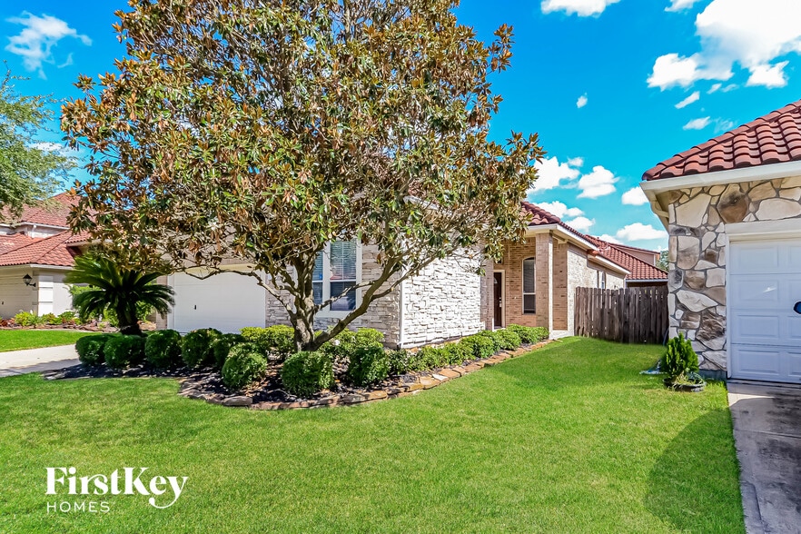 Building Photo - 5 Peach Tree Ct