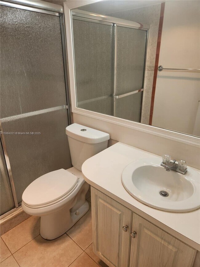 Building Photo - 326 Durham Cir