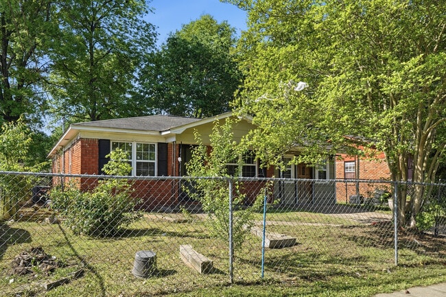 Building Photo - 2683 21st St