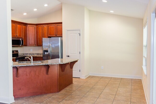 Building Photo - 3 bedrooms, 2 baths in Bay Branch estates!