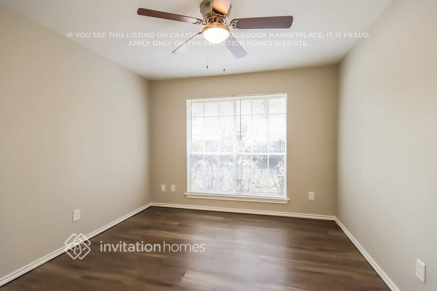 Building Photo - 203 Shale Run Pl