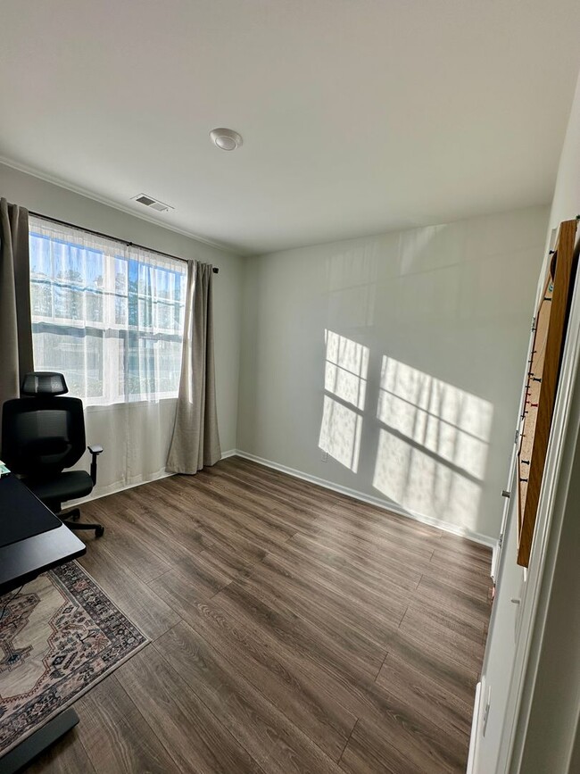 Building Photo - 3 BED | 2 BATH | TWO CAR GARAGE | WHITAKER PARK AT SAVANNAH QUARTERS