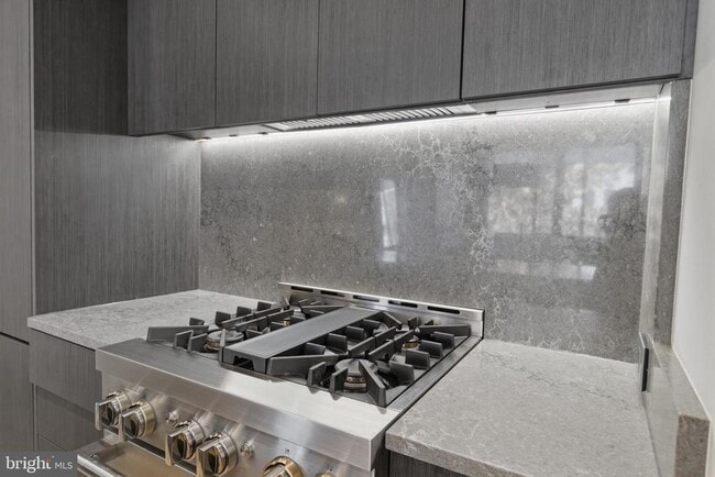 Building Photo - 1529 14th St NW