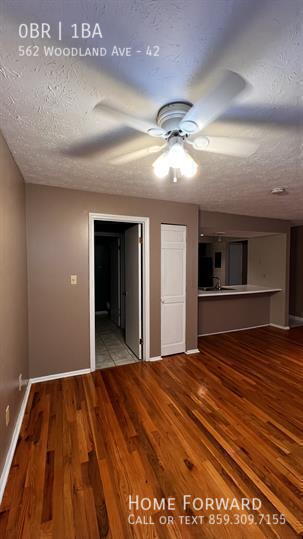 Building Photo - 562 Woodland Ave